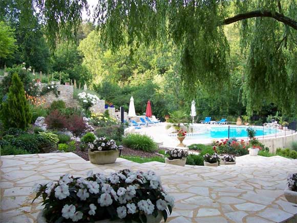 Pool_and_Garden